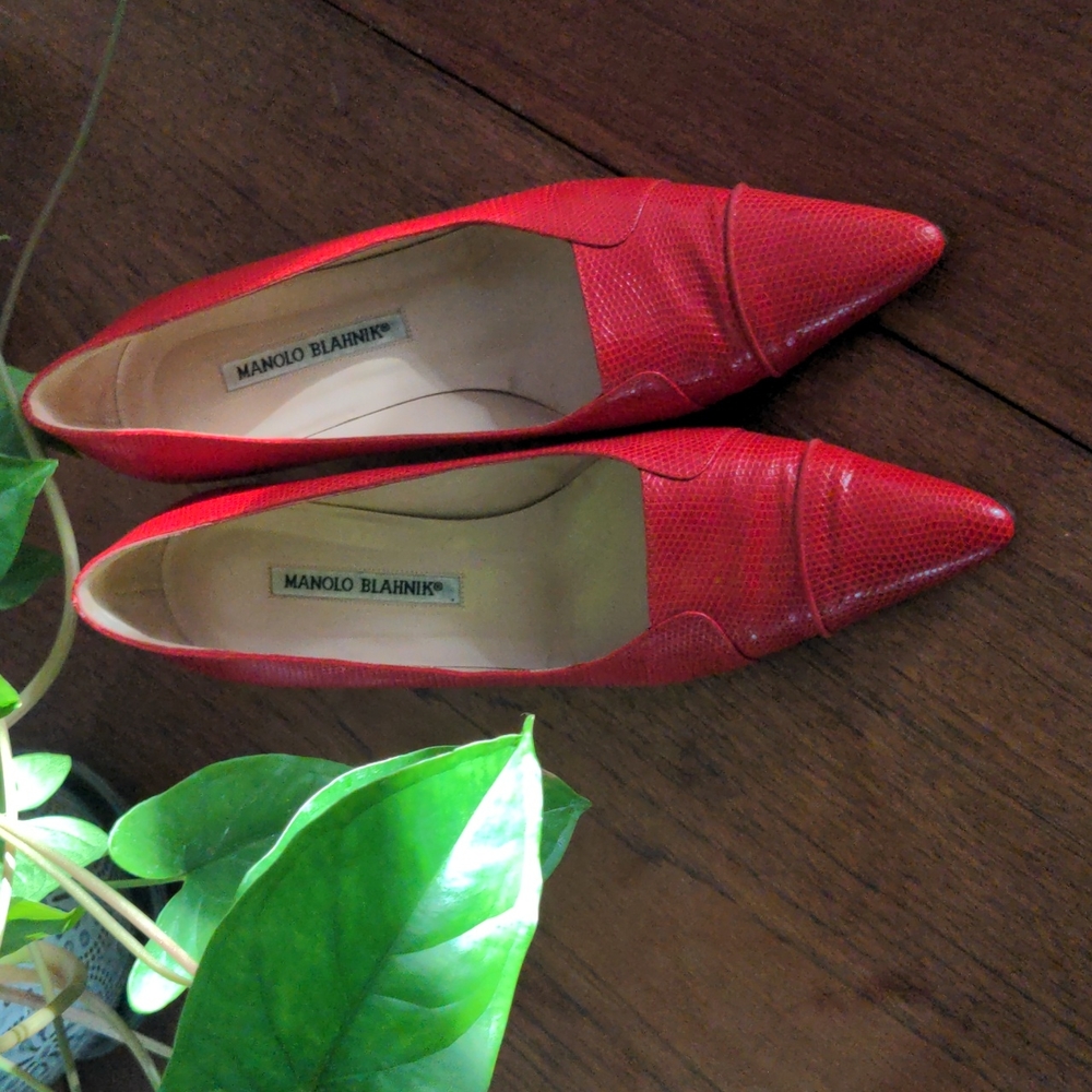 Manolo Blahnik T bar pumps